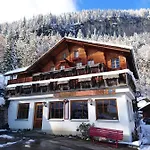Restaurant Waldrand, 酒店