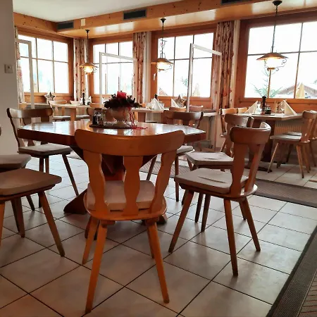 Restaurant Waldrand, ホテル Isenfluh