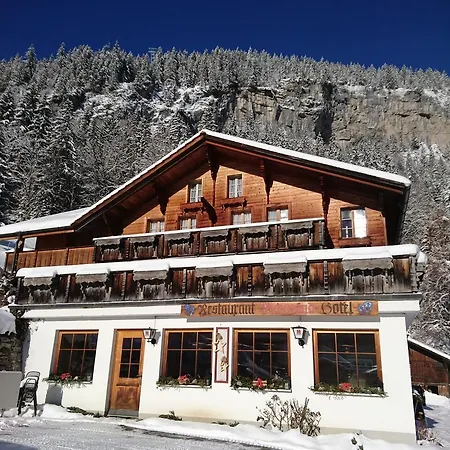 Restaurant Waldrand, فندق
